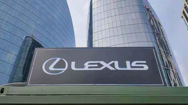 Toyota Genjot Produksi Mobil Listrik, Bangun Pabrik Lexus di China