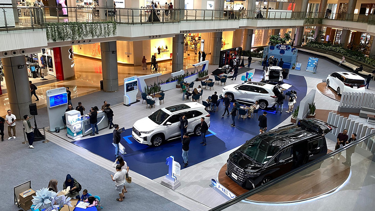 Toyota Space Sambangi Summarecon Mall Bekasi, Hadiah Langsung dan Promo Menanti!