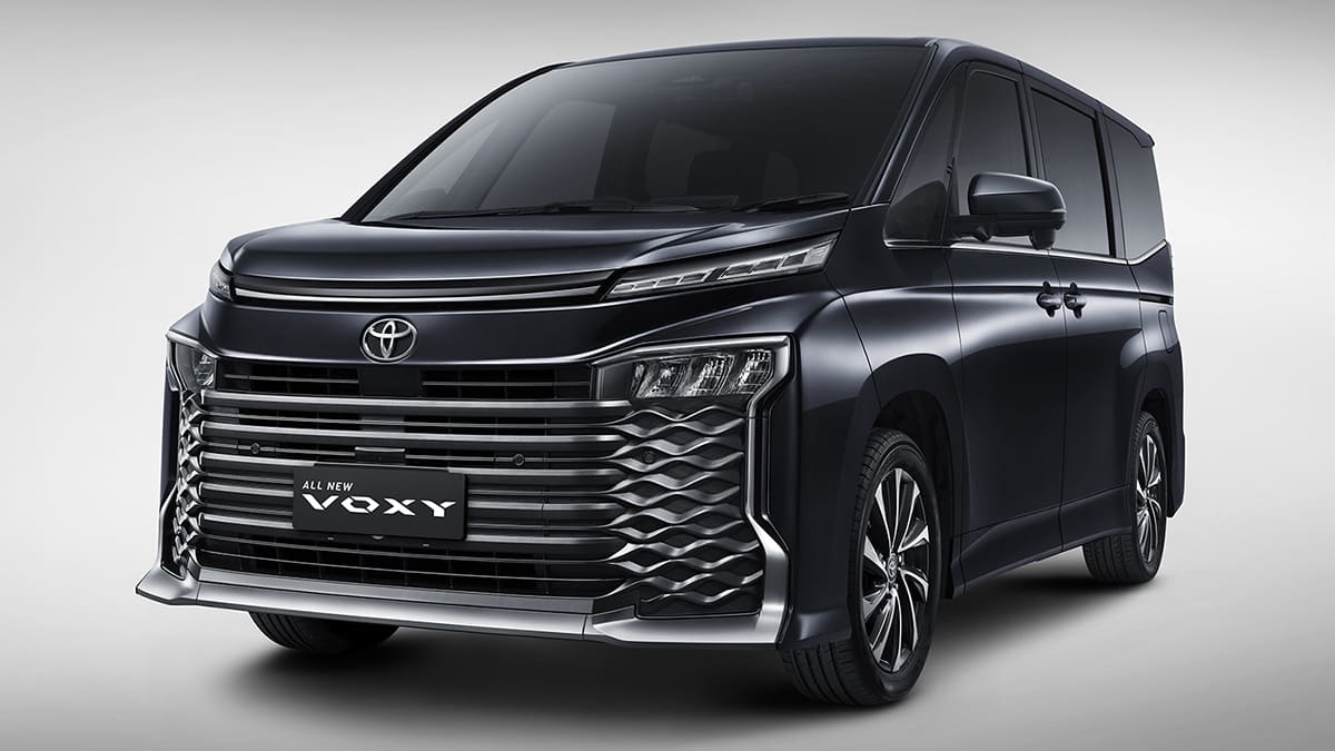 Pilihan Eksterior Toyota Voxy Semakin Menawan Berkat Modellista Edition