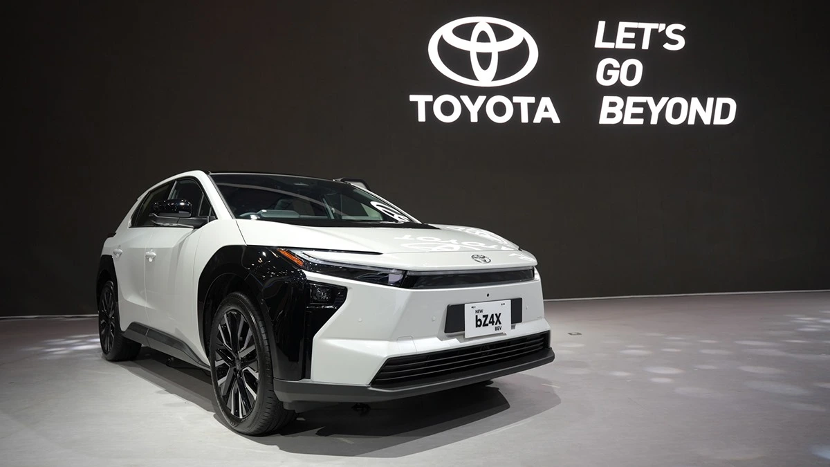 Gebrakan Toyota di GIIAS 2025: Pajang bZ4X dan Hadirkan Banyak Promo